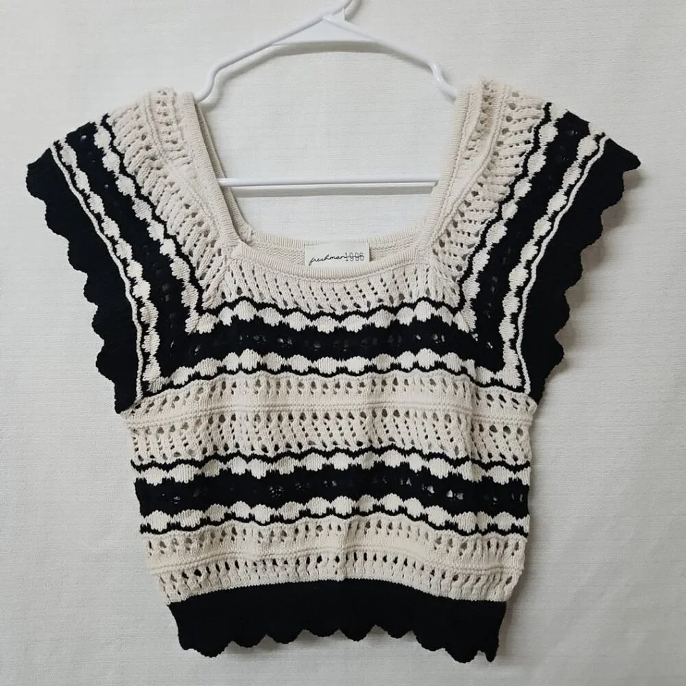 Womens Sz Small Freshman 1996 Cropped Crochet Sweater Black Cream Boho Festival